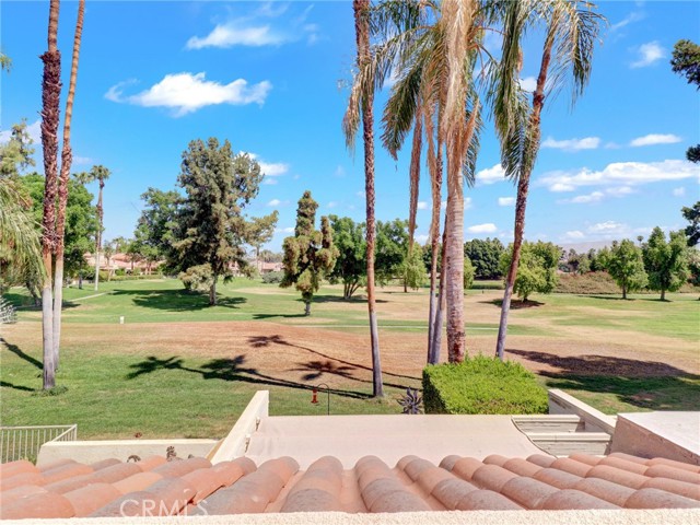 208 Kavenish S Drive, Rancho Mirage CA: https://media.crmls.org/medias/891738b1-127f-4d26-ab68-3a1e09e1d86b.jpg
