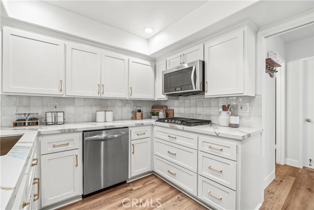 Detail Gallery Image 16 of 32 For 520 Cancha, Newport Beach,  CA 92660 - 3 Beds | 2/1 Baths
