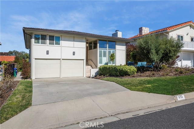 613 Tyburn Road, Palos Verdes Estates, California 90274, 5 Bedrooms Bedrooms, ,2 BathroomsBathrooms,Residential,Sold,Tyburn,SB21259232