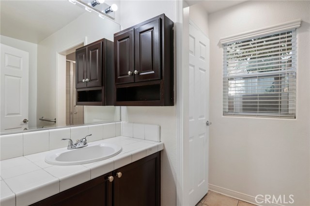 Detail Gallery Image 25 of 33 For 18814 Pinehaven Way, Porter Ranch,  CA 91326 - 5 Beds | 3 Baths