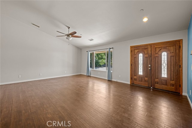 460 Pile Street, Ramona CA: https://media.crmls.org/medias/8919b624-cc04-466f-8b78-c4aa93d04f0f.jpg