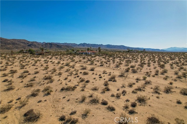 Detail Gallery Image 10 of 22 For 10 Noels Knoll Rd, Twentynine Palms,  CA 92277 - – Beds | – Baths