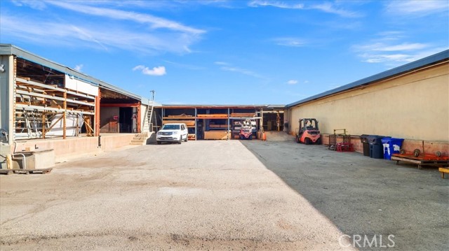 491 W Rialto Avenue, Rialto, California 92376, ,Commercial Sale,For Sale,491 W Rialto Avenue,CRCV23169939