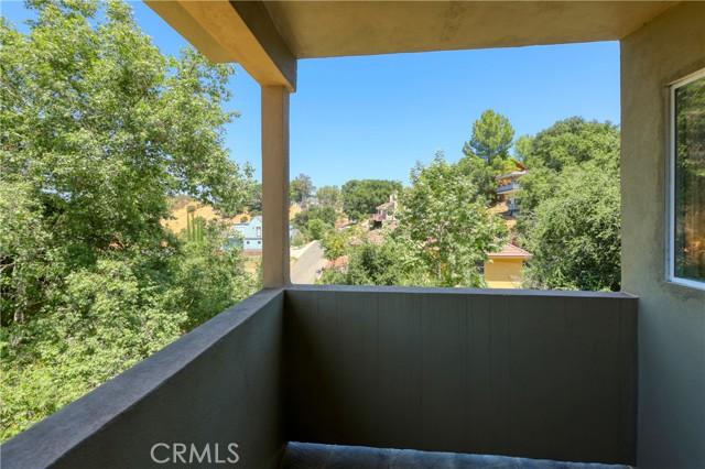 23640 Aster Trail, Calabasas CA: https://media.crmls.org/medias/891af81e-a7f0-46b0-89bb-3c5c6f432f16.jpg