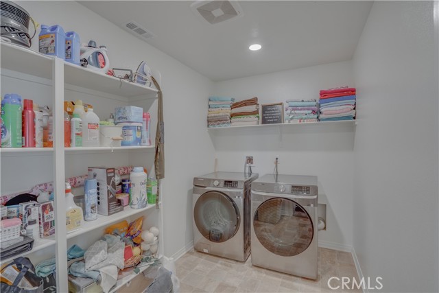 1963 Old Steel Way, Hemet CA: https://media.crmls.org/medias/891b9423-6466-4675-90b5-b3ae53538845.jpg