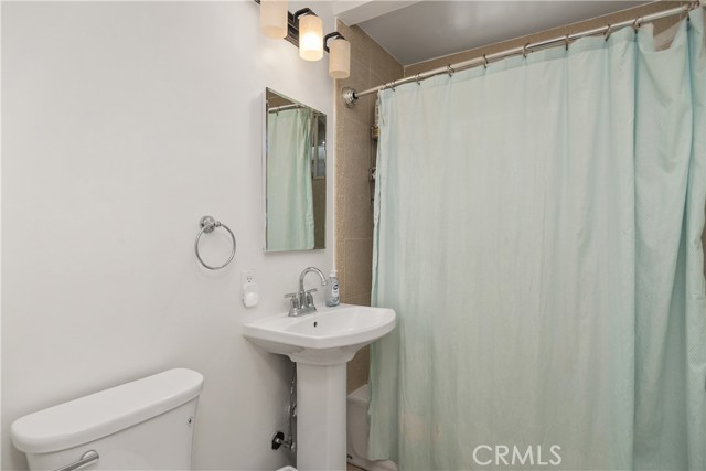 Image 16 of 28 For 9861 Lemon Avenue