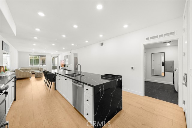 Detail Gallery Image 3 of 35 For 1891 S Union #99,  Anaheim,  CA 92805 - 2 Beds | 2 Baths