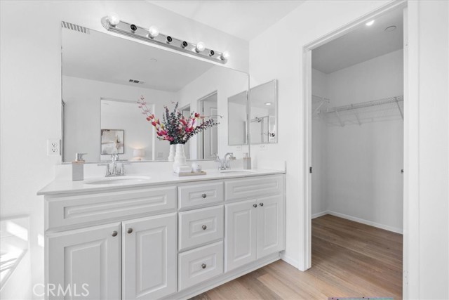 6386 Delgado Lane, Eastvale CA: https://media.crmls.org/medias/891d25b4-32f6-4935-931e-7a7bfdc5dab9.jpg