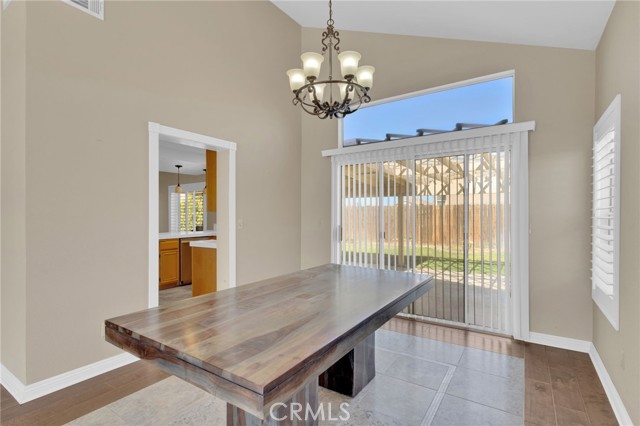 Detail Gallery Image 9 of 41 For 13044 San Lucas, Victorville,  CA 92392 - 4 Beds | 2/1 Baths