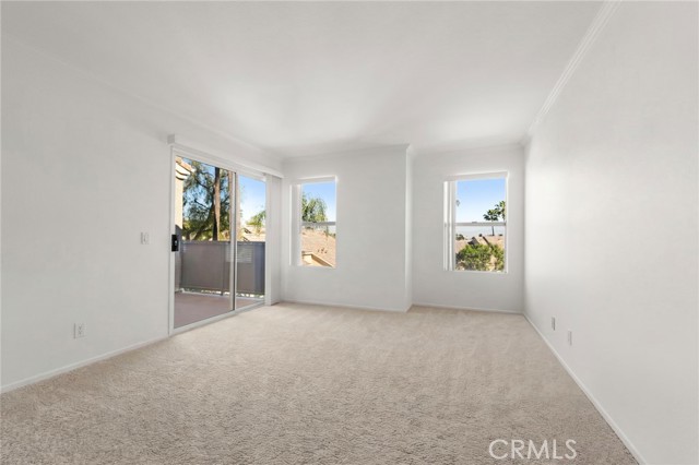 Detail Gallery Image 4 of 39 For 3440 Hathaway Ave #323,  Long Beach,  CA 90815 - 1 Beds | 1 Baths