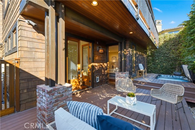 Detail Gallery Image 25 of 37 For 624 6th St, Manhattan Beach,  CA 90266 - 5 Beds | 4 Baths