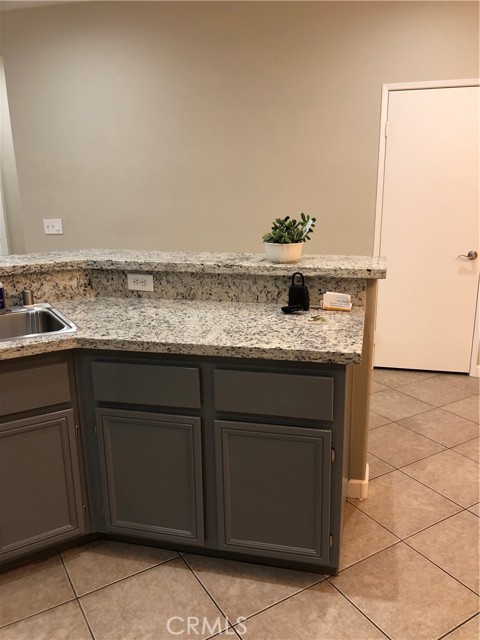 Detail Gallery Image 20 of 63 For 12941 Rising Moon Way, Victorville,  CA 92392 - 4 Beds | 2 Baths