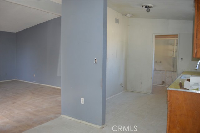 Detail Gallery Image 26 of 72 For 10380 Baker Rd, Lucerne Valley,  CA 92356 - 4 Beds | 2 Baths