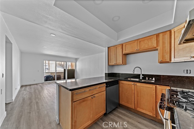 Detail Gallery Image 8 of 12 For 918 W College St #316,  Los Angeles,  CA 90012 - 3 Beds | 2 Baths