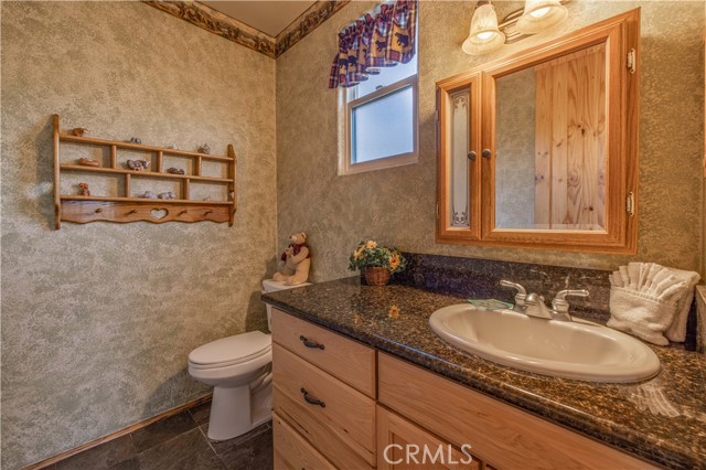 Detail Gallery Image 25 of 35 For 447 Windsong Pl, Big Bear Lake,  CA 92315 - 4 Beds | 3/1 Baths