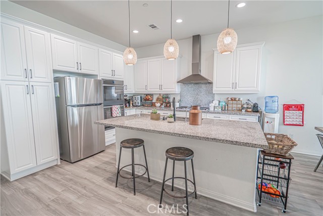 Detail Gallery Image 27 of 44 For 2111 Seville, Santa Paula,  CA 93060 - 4 Beds | 2/1 Baths