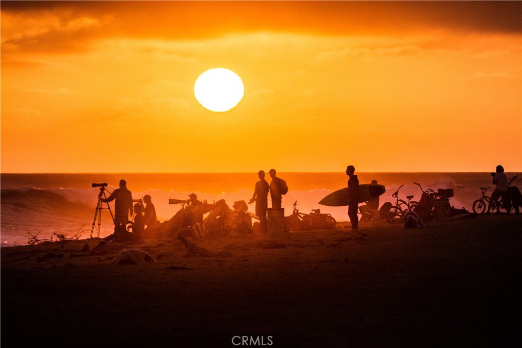 https://media.crmls.org/medias/8920a835-e3b8-499c-8b18-b8ffcb84d093.jpg?preset=X-Large
