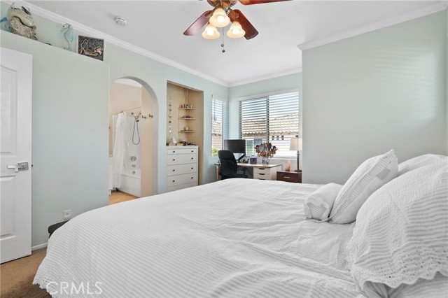 2348 Sunningdale Drive, Tustin CA: https://media.crmls.org/medias/892106e7-fbd6-47d8-984f-07c51fffe86d.jpg