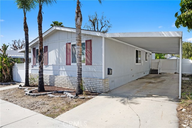 1721 E Colton Avenue, Redlands CA: https://media.crmls.org/medias/8921a55a-d338-4781-9887-80c79769ed19.jpg