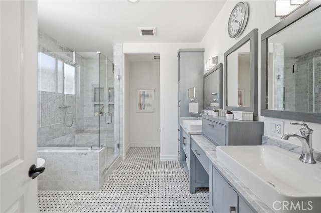 Detail Gallery Image 44 of 71 For 406 S Gertruda, Redondo Beach,  CA 90277 - 5 Beds | 4/1 Baths