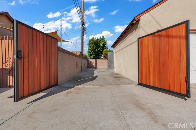 Detail Gallery Image 50 of 50 For 9415 Annetta, South Gate,  CA 90280 - 3 Beds | 3 Baths