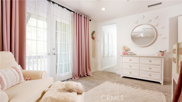 19 Basilica Place, Ladera Ranch CA: https://media.crmls.org/medias/89227238-ebef-4a6a-8da3-a4eafa1cdf4f.jpg