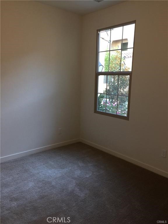 Detail Gallery Image 17 of 19 For 164 Tubeflower, Irvine,  CA 92618 - 3 Beds | 3/1 Baths