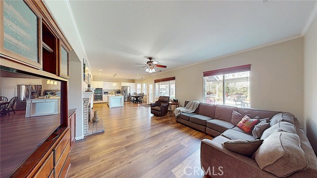 223 Vintage Drive, Turlock CA: https://media.crmls.org/medias/8923e71d-22a0-41de-b73d-44c67e6358a3.jpg