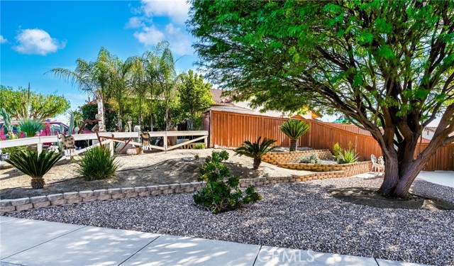 Detail Gallery Image 22 of 24 For 22209 Blondon Ct, Wildomar,  CA 92595 - 4 Beds | 2/1 Baths