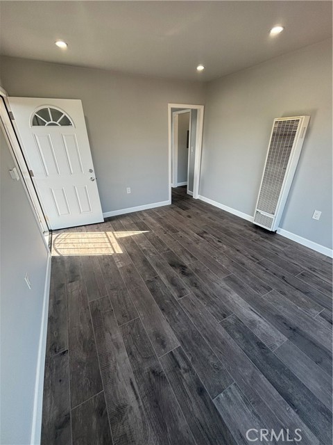 Detail Gallery Image 7 of 11 For 426 W 51st, Los Angeles,  CA 90037 - 1 Beds | 1 Baths