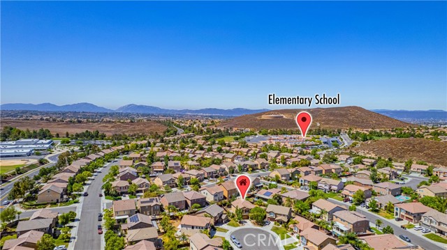 38209 Talavera Court, Murrieta CA: https://media.crmls.org/medias/8924c54c-43ab-4656-85e4-2cbbc7cbfd27.jpg