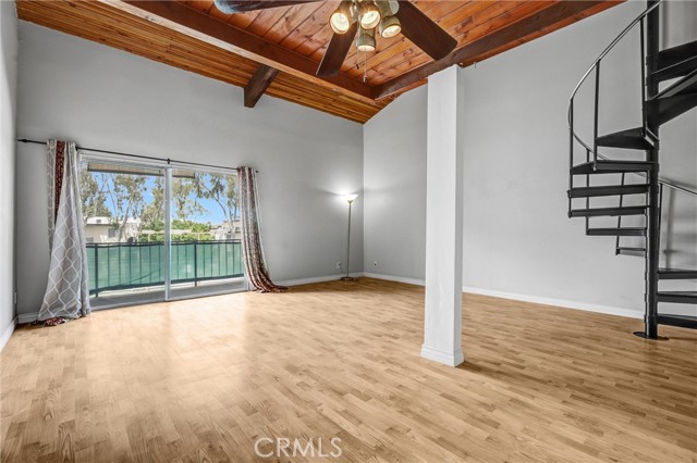 Detail Gallery Image 6 of 35 For 5460 White Oak Ave #E319,  Encino,  CA 91316 - 1 Beds | 1/1 Baths