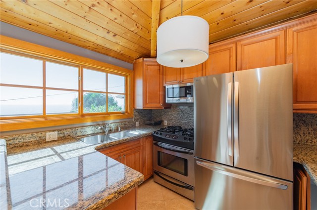 Detail Gallery Image 5 of 36 For 2007 S Coast Hwy Unite a, Laguna Beach,  CA 92651 - 1 Beds | 1 Baths