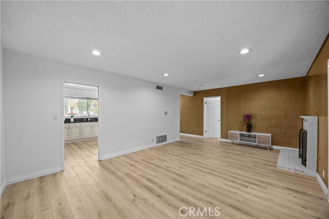 Detail Gallery Image 6 of 42 For 1021 S Lolita, West Covina,  CA 91791 - 4 Beds | 3 Baths