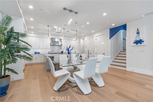 2149 E Ocean Boulevard, Newport Beach CA: https://media.crmls.org/medias/8926a80b-e20b-457d-b260-706bf307a2f8.jpg