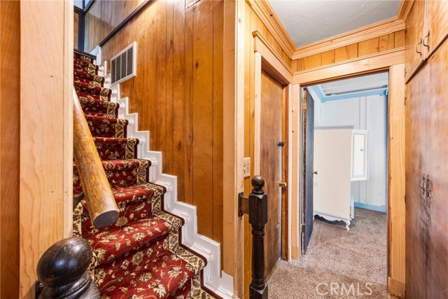 767 Big Oak, Crestline, CA 92325