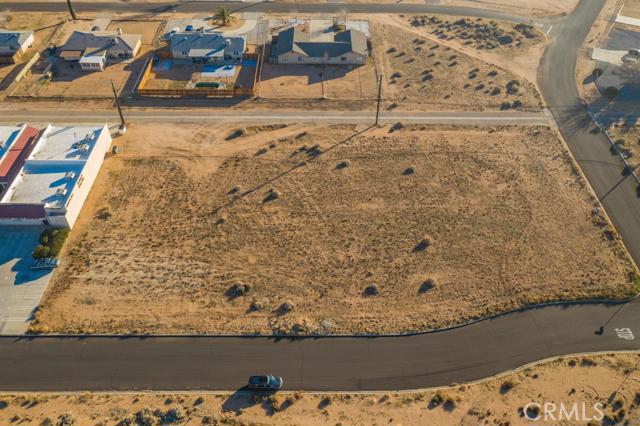706 Outer Hwy 18 S, Apple Valley CA: https://media.crmls.org/medias/8927188d-74a7-401b-ad33-1fe18ea8b5cc.jpg