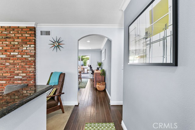 300 Bucknell Road, Costa Mesa CA: https://media.crmls.org/medias/8927460c-5cde-4b1a-b281-fc4c8975dc09.jpg