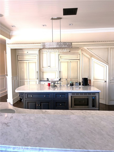 59 Rivo Alto Canal, Long Beach CA: https://media.crmls.org/medias/89278184-71e8-4d6e-a3ad-80c563b8473c.jpg