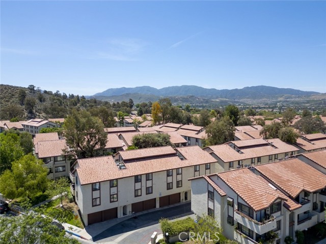 Detail Gallery Image 3 of 26 For 28031 Sarabande Ln #128,  Canyon Country,  CA 91387 - 2 Beds | 2 Baths