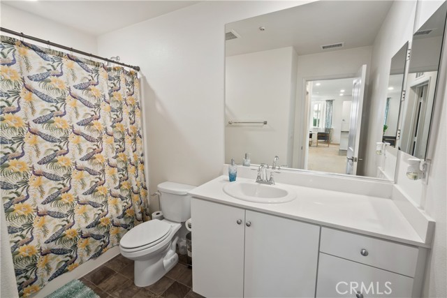 Detail Gallery Image 12 of 37 For 5604 Altamura Way #10,  Fontana,  CA 92336 - 4 Beds | 3 Baths