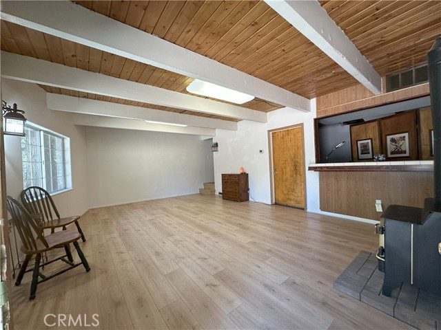 Detail Gallery Image 11 of 51 For 1928 Wilderness Rd, Running Springs,  CA 92382 - 4 Beds | 2 Baths