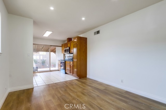 8661 Windsor Circle, La Palma CA: https://media.crmls.org/medias/89298af4-64a6-4b5f-92f3-05432de4d3f1.jpg