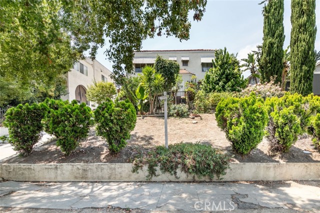 519 N Alexandria Avenue, Los Angeles CA: https://media.crmls.org/medias/8929f97c-fa12-4415-8c56-c7521d2e1630.jpg