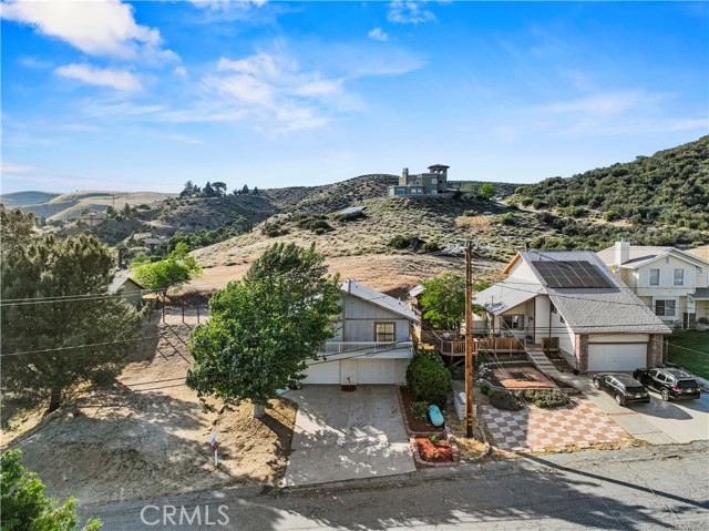 43323 LOOKABOUT RD, Lake Hughes CA: https://media.crmls.org/medias/892a458f-72eb-4c21-91a9-8fa9ac3e7635.jpg