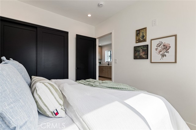 8840 Valjean Avenue, North Hills CA: https://media.crmls.org/medias/892a6fe7-3074-4a57-9461-0cd87e492a19.jpg