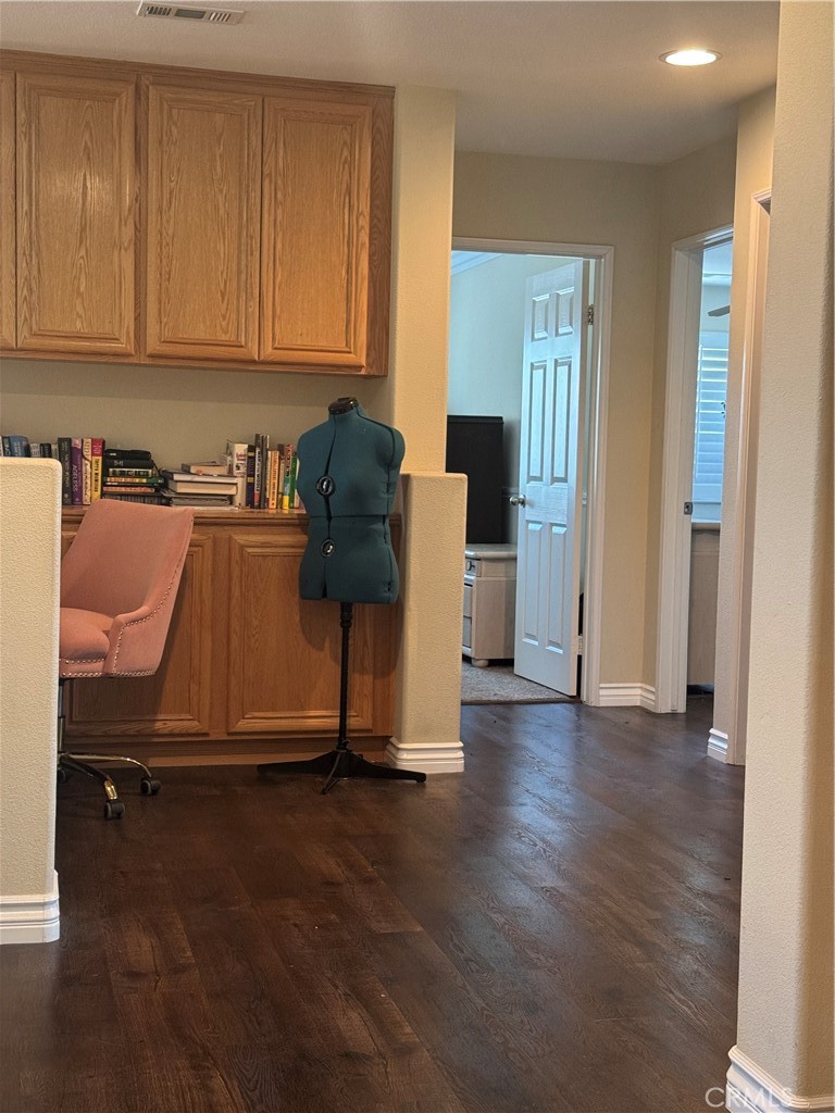 https://media.crmls.org/medias/892abf22-4389-441d-bcb0-47969f4a3c75.jpg?preset=X-Large