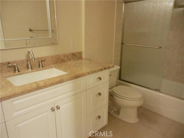 Detail Gallery Image 14 of 17 For 101 Scholz #35,  Newport Beach,  CA 92663 - 2 Beds | 2 Baths