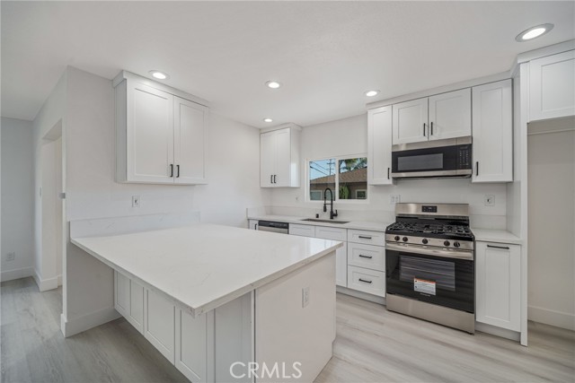 Detail Gallery Image 7 of 33 For 2757 W Rialto, Rialto,  CA 92376 - 4 Beds | 3 Baths