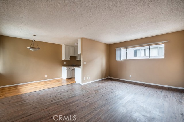 Detail Gallery Image 4 of 18 For 17931 Devonshire St #28,  Northridge,  CA 91325 - 1 Beds | 1 Baths